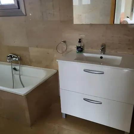 Holiday home En Somio Con Independiente Gijon